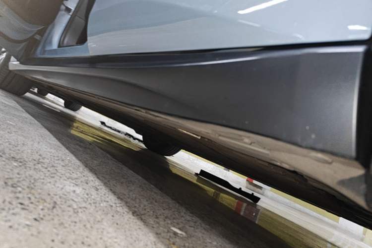 Used Nio ET5 2022 75 kWh Left Side Sill