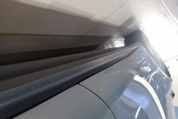 Used Nio ET5 2022 75 kWh Left Side Sill