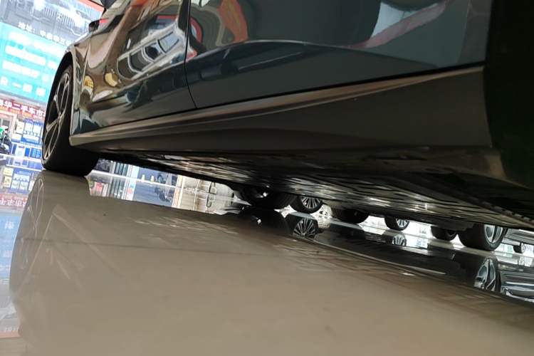 Used Nio ET5 2022 75 kWh Left Side Sill