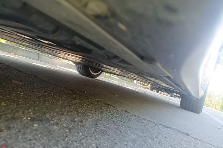 Used Nio ET5 2022 75 kWh Left Side Sill