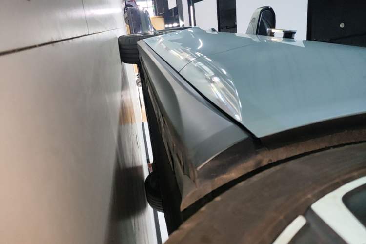 Used Nio ET5 2022 75 kWh Left Side Sill