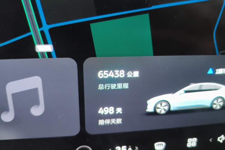 Used Nio ET5 2022 75 kWh Odometer Close Up