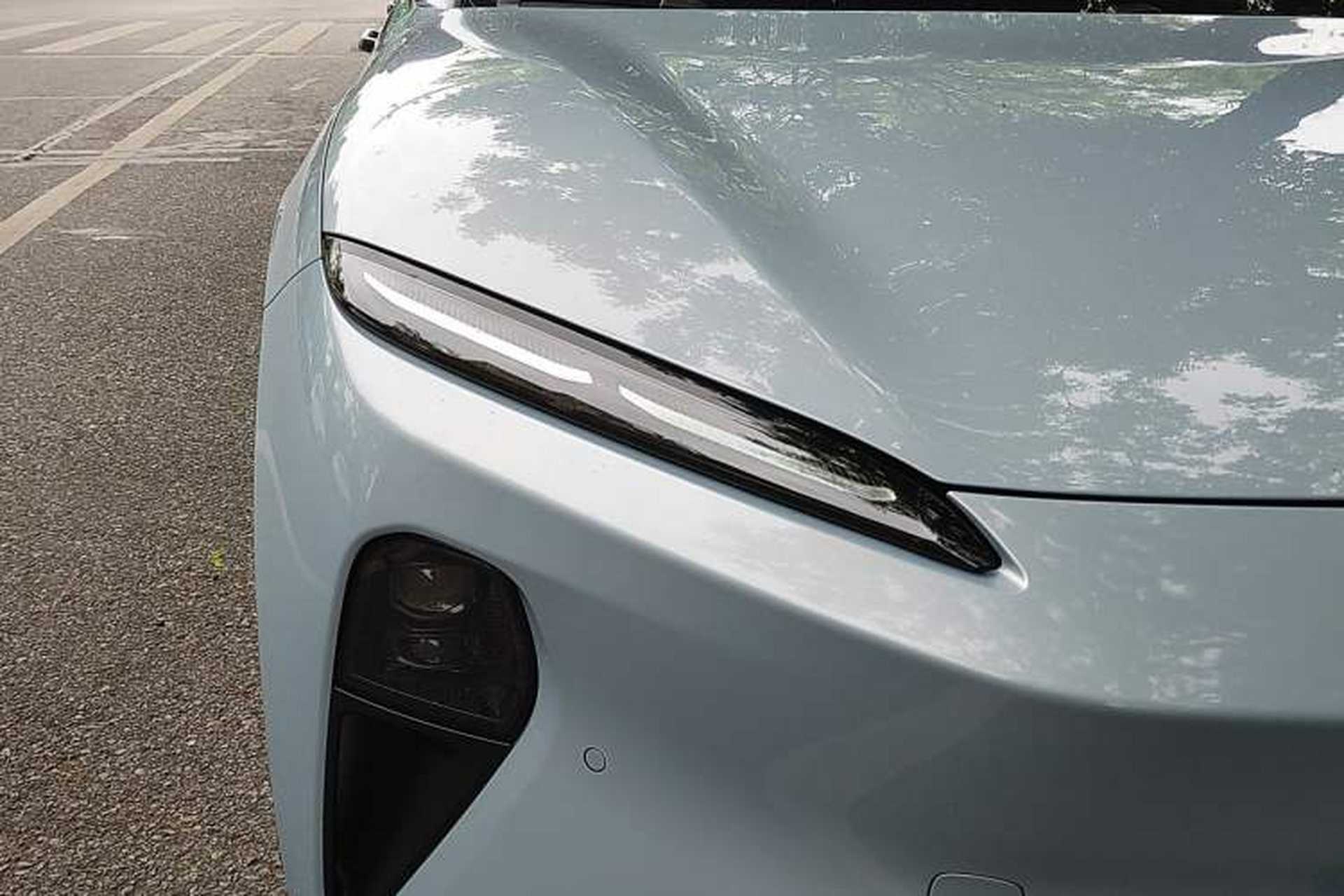 Used Nio ET5 2022 75 kWh Right Front Headlight