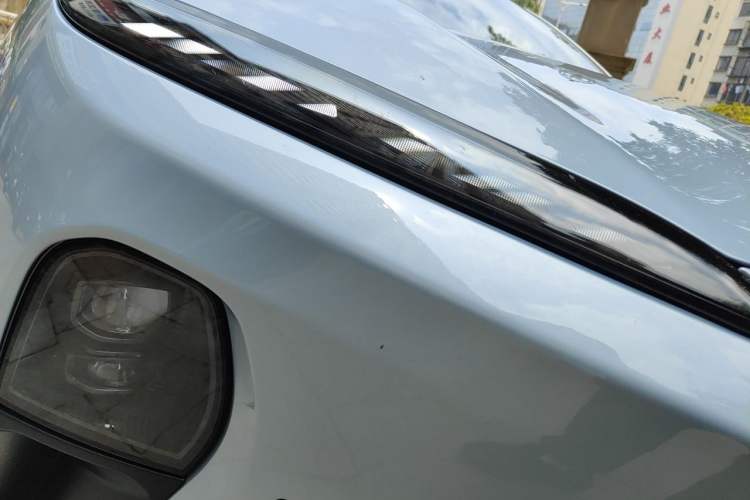Used Nio ET5 2022 75 kWh Right Front Headlight
