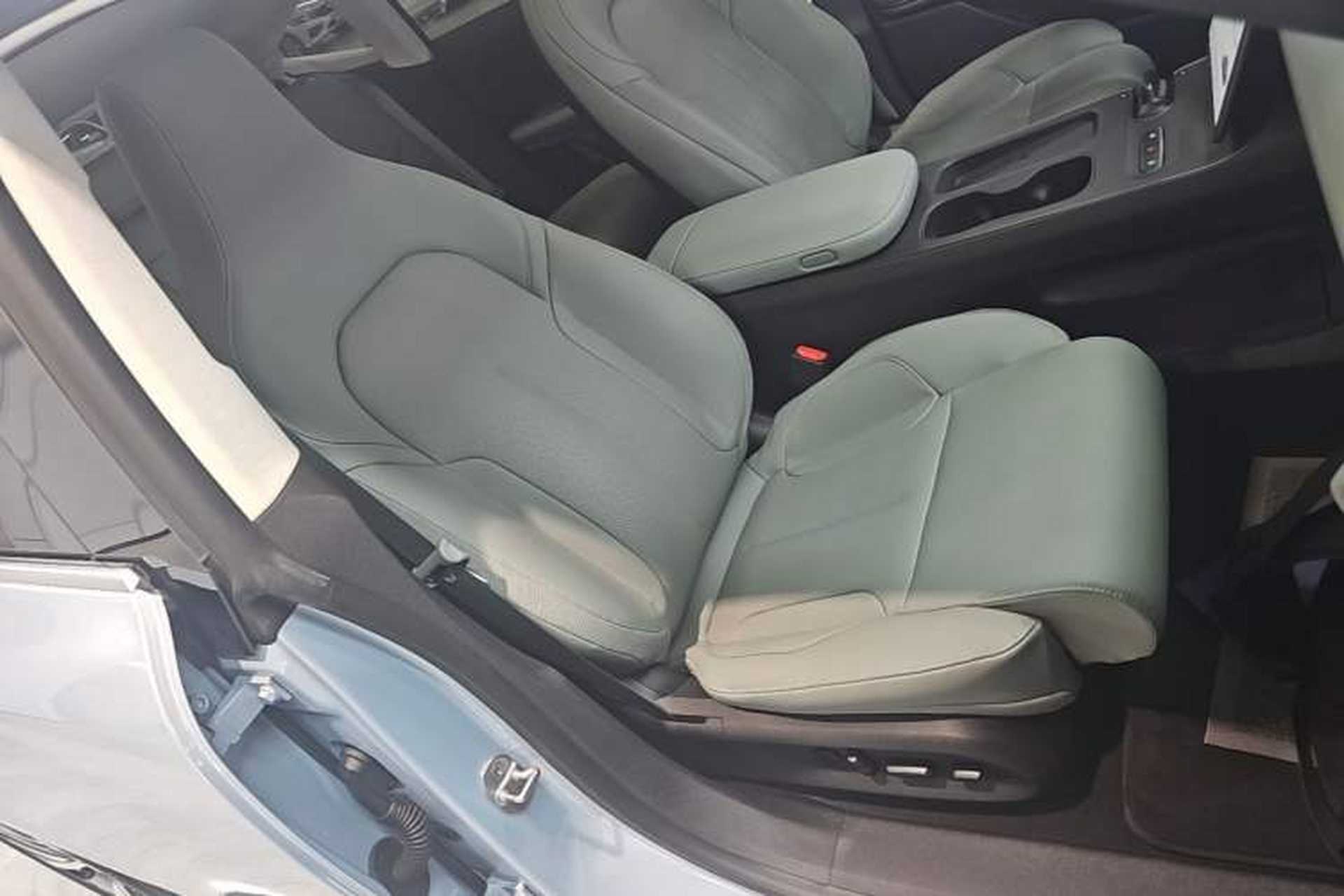 Used Nio ET5 2022 75 kWh Right Front Seat