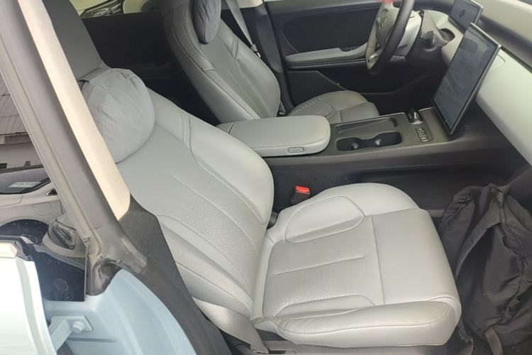 Used Nio ET5 2022 75 kWh Right Front Seat