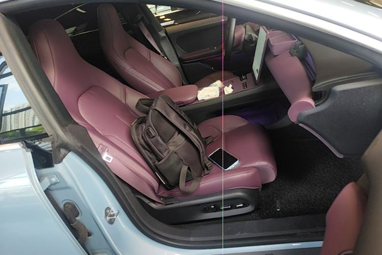 Used Nio ET5 2022 75 kWh Right Front Seat