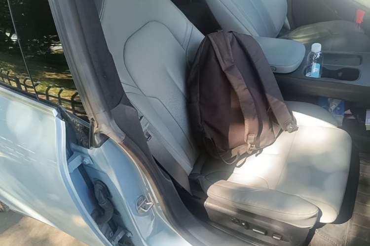 Used Nio ET5 2022 75 kWh Right Front Seat