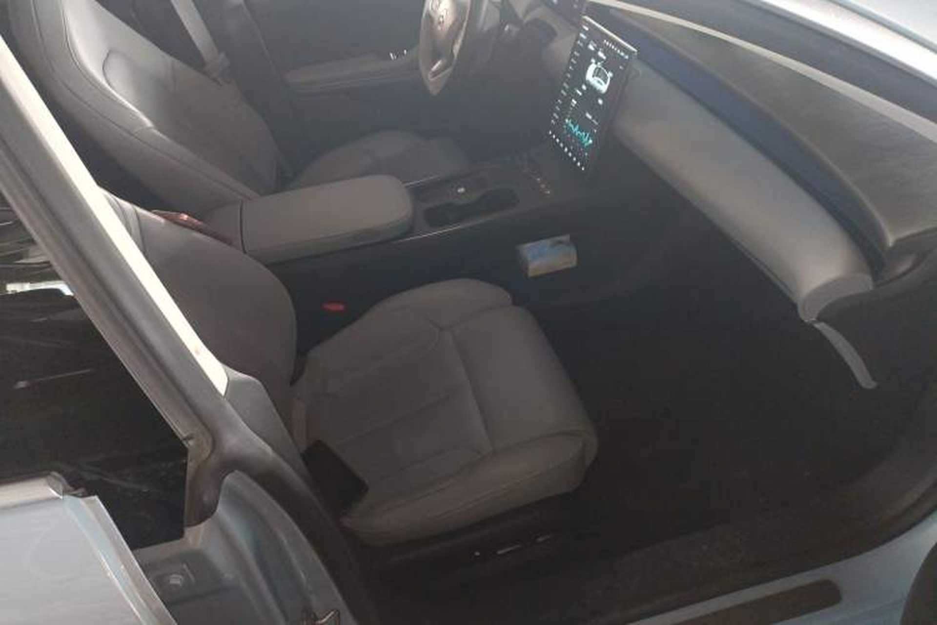 Used Nio ET5 2022 75 kWh Right Front Seat