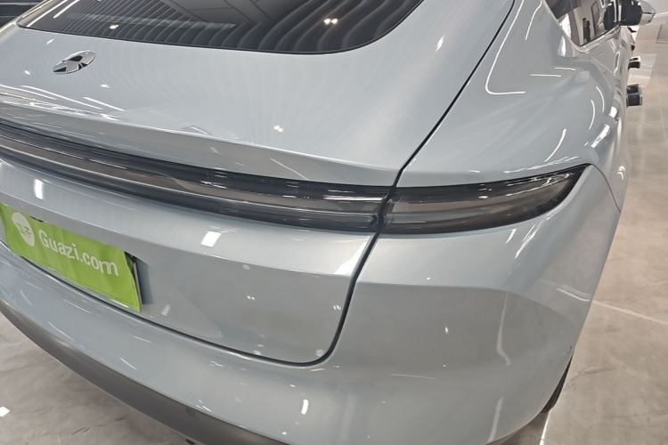 Used Nio ET5 2022 75 kWh Right Rear Taillight