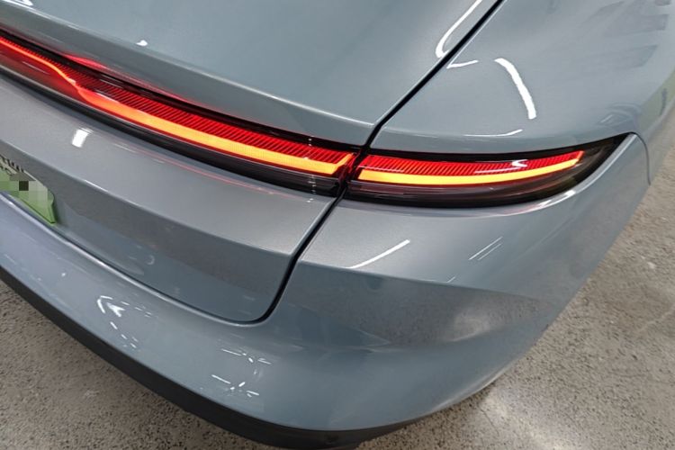 Used Nio ET5 2022 75 kWh Right Rear Taillight