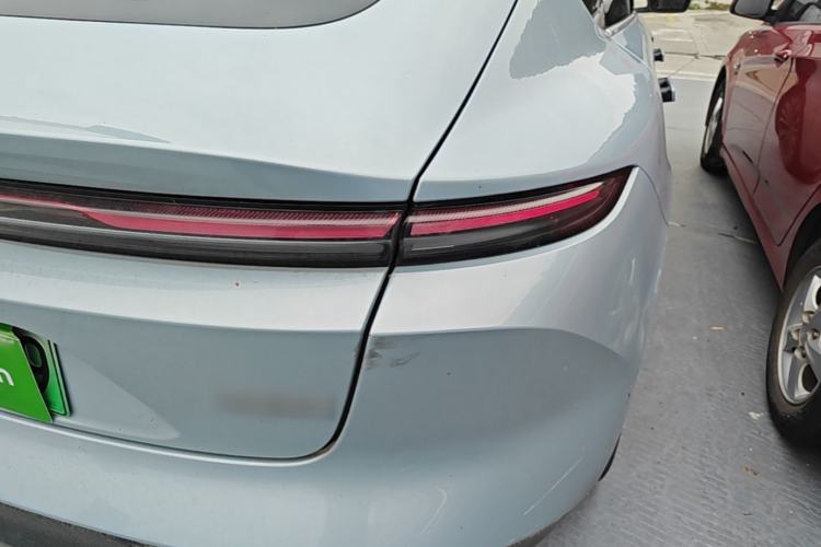 Used Nio ET5 2022 75 kWh Right Rear Taillight