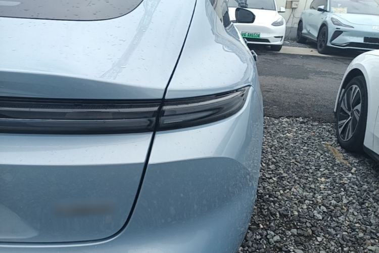 Used Nio ET5 2022 75 kWh Right Rear Taillight