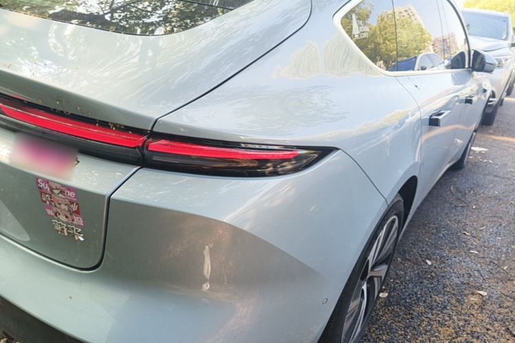 Used Nio ET5 2022 75 kWh Right Rear Taillight