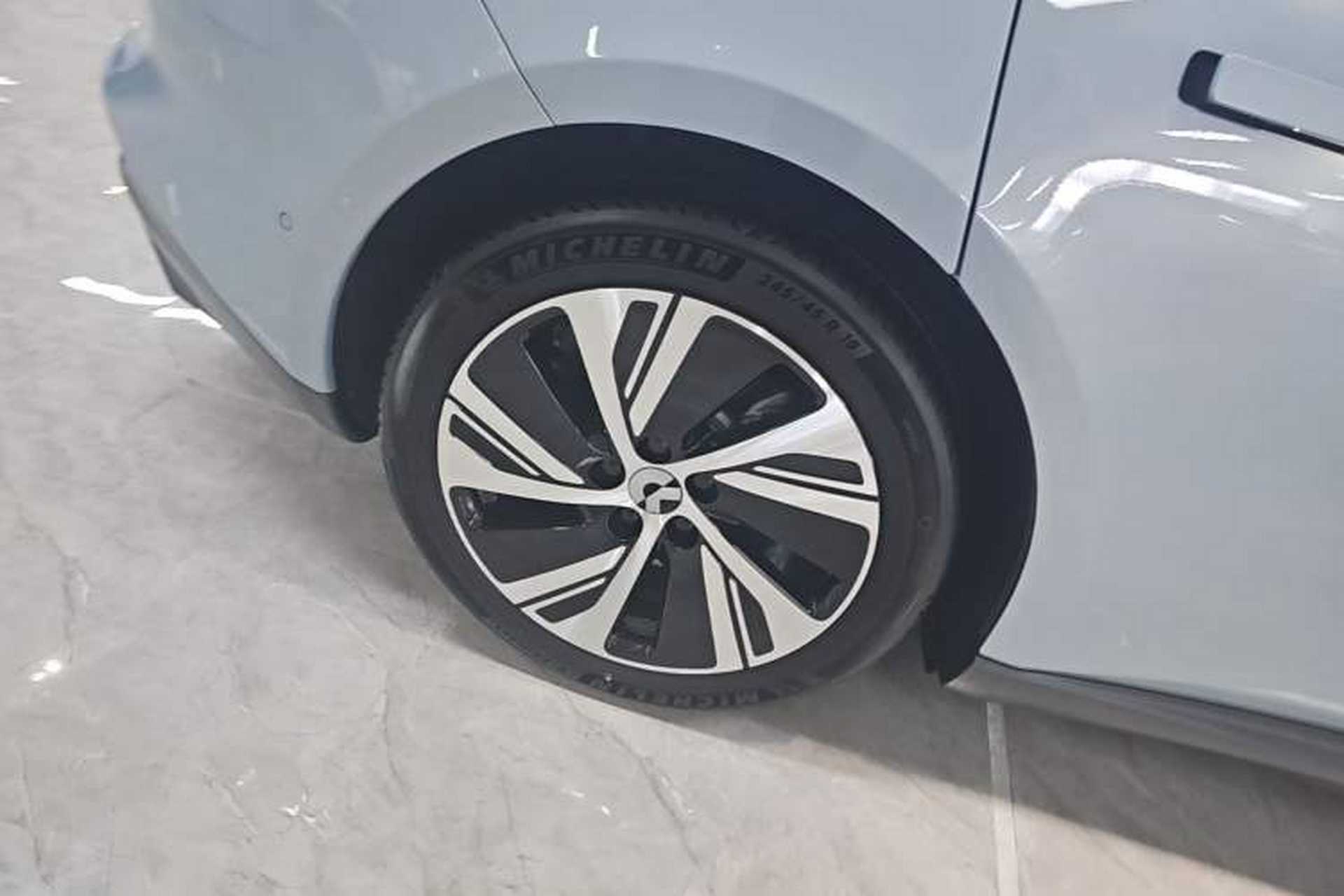 Used Nio ET5 2022 75 kWh Right Rear Wheel Hub