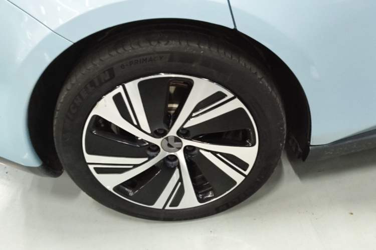 Used Nio ET5 2022 75 kWh Right Rear Wheel Hub