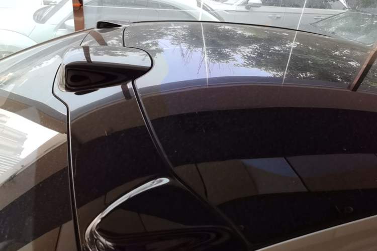 Used Nio ET5 2022 75 kWh Roof