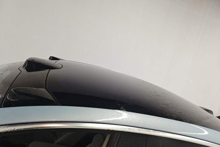 Used Nio ET5 2022 75 kWh Roof