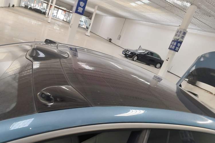 Used Nio ET5 2022 75 kWh Roof