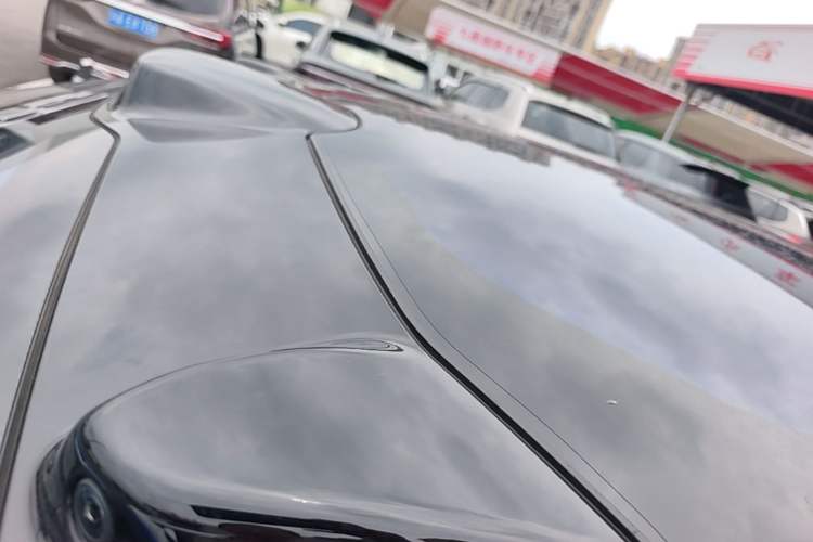 Used Nio ET5 2022 75 kWh Roof