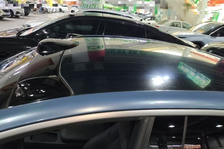 Used Nio ET5 2022 75 kWh Roof