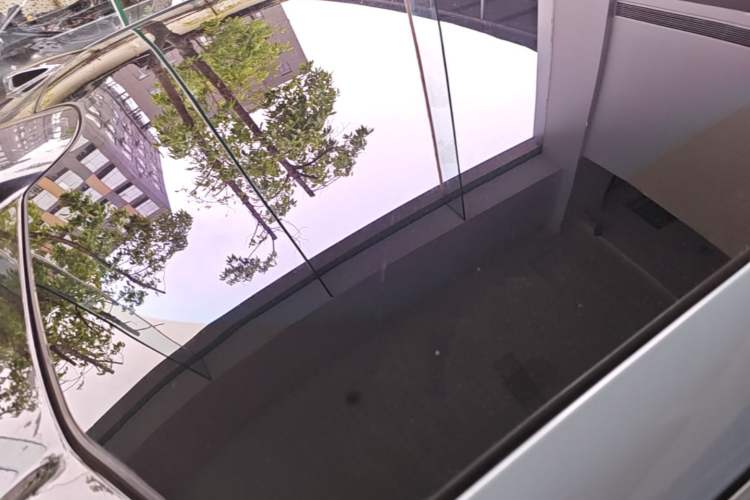 Used Nio ET5 2022 75 kWh Roof