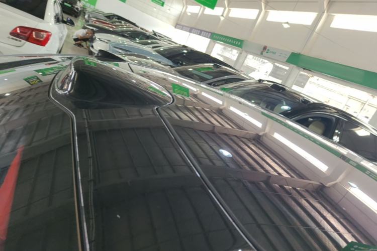 Used Nio ET5 2022 75 kWh Roof