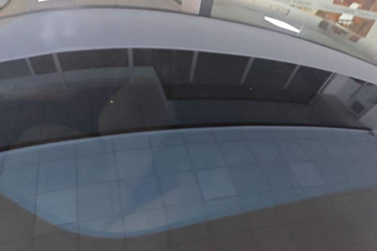 Used Nio ET5 2022 75 kWh Roof