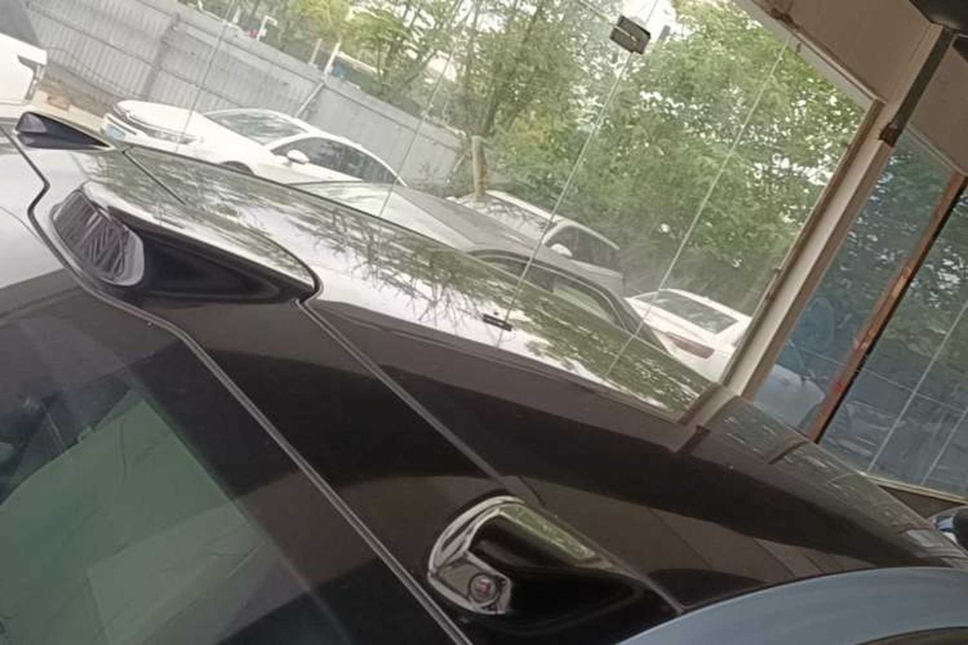 Used Nio ET5 2022 75 kWh Roof