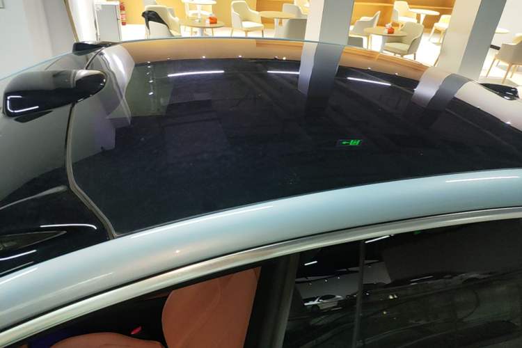 Used Nio ET5 2022 75 kWh Roof