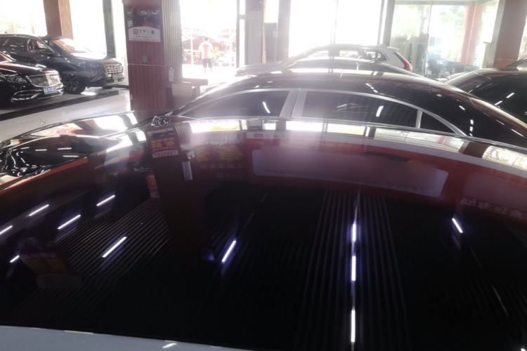 Used Nio ET5 2022 75 kWh Roof
