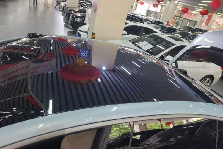 Used Nio ET5 2022 75 kWh Roof