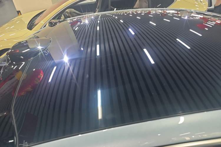 Used Nio ET5 2022 75 kWh Roof