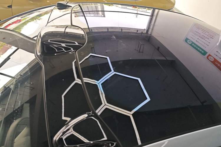 Used Nio ET5 2022 75 kWh Roof