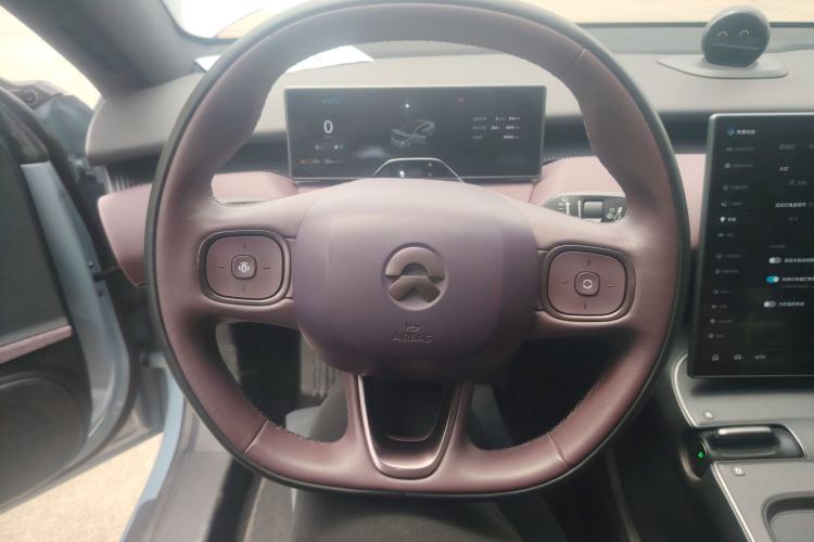 Used Nio ET5 2022 75 kWh Steering Wheel