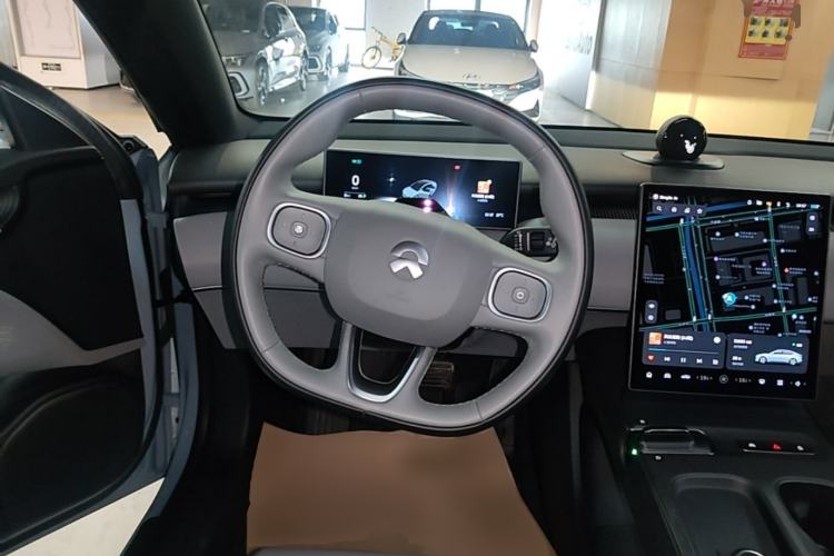 Used Nio ET5 2022 75 kWh Steering Wheel