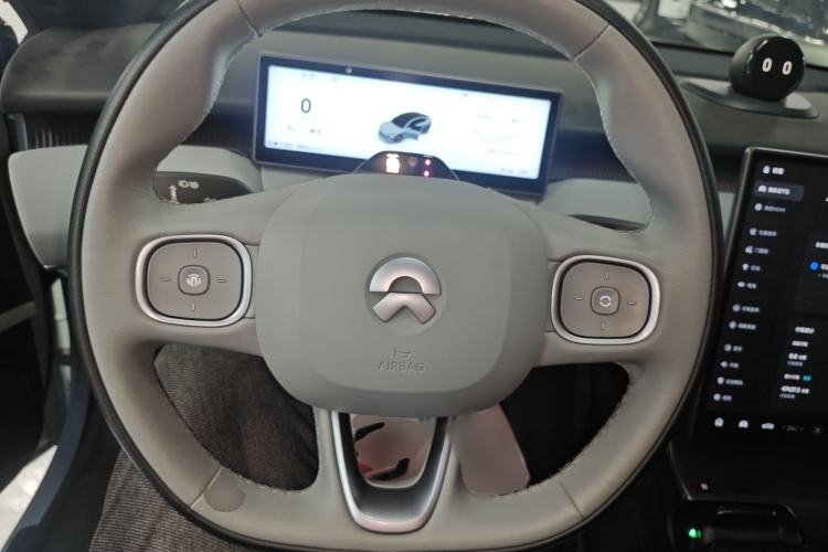Used Nio ET5 2022 75 kWh Steering Wheel