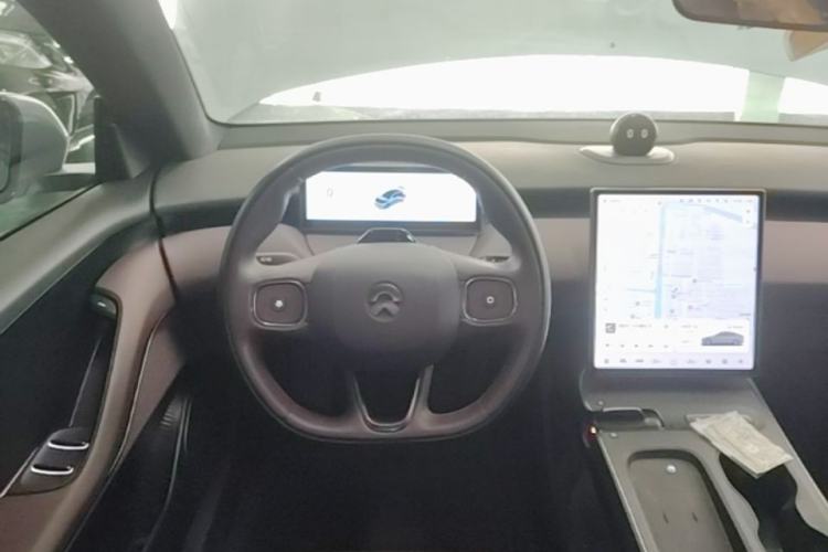 Used Nio ET5 2022 75 kWh Steering Wheel