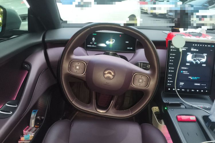 Used Nio ET5 2022 75 kWh Steering Wheel