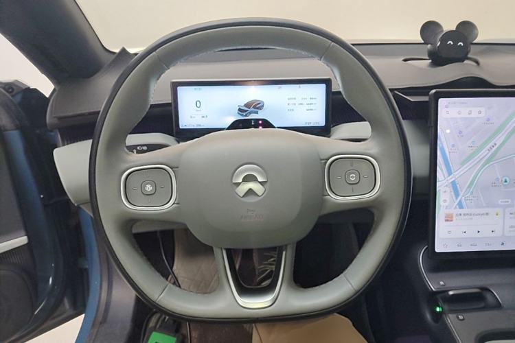 Used Nio ET5 2022 75 kWh Steering Wheel