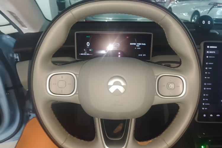 Used Nio ET5 2022 75 kWh Steering Wheel