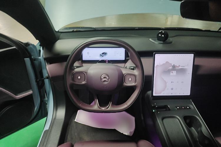 Used Nio ET5 2022 75 kWh Steering Wheel
