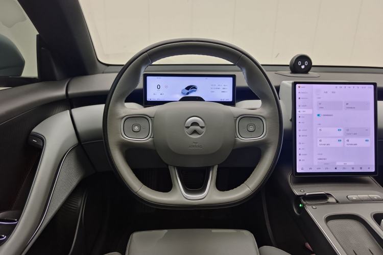Used Nio ET5 2022 75 kWh Steering Wheel