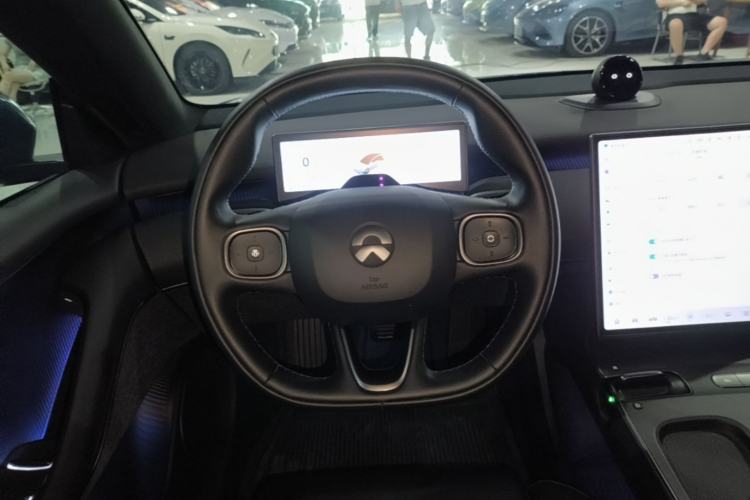 Used Nio ET5 2022 75 kWh Steering Wheel
