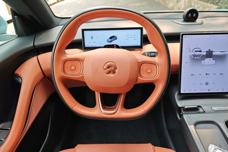 Used Nio ET5 2022 75 kWh Steering Wheel