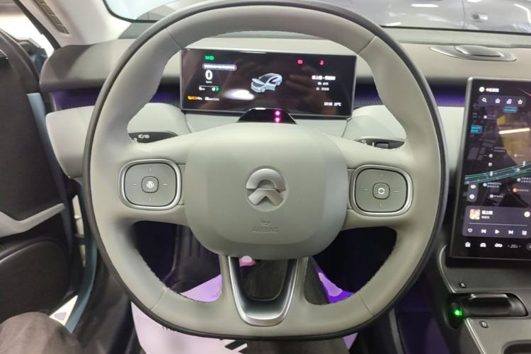 Used Nio ET5 2022 75 kWh Steering Wheel