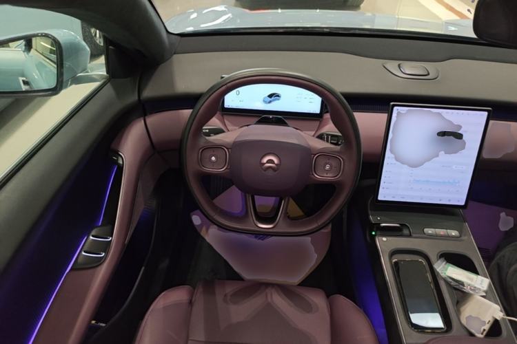 Used Nio ET5 2022 75 kWh Steering Wheel