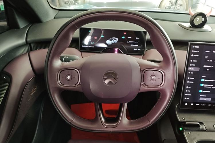 Used Nio ET5 2022 75 kWh Steering Wheel