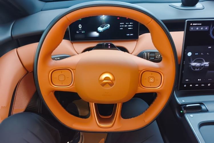 Used Nio ET5 2022 75 kWh Steering Wheel