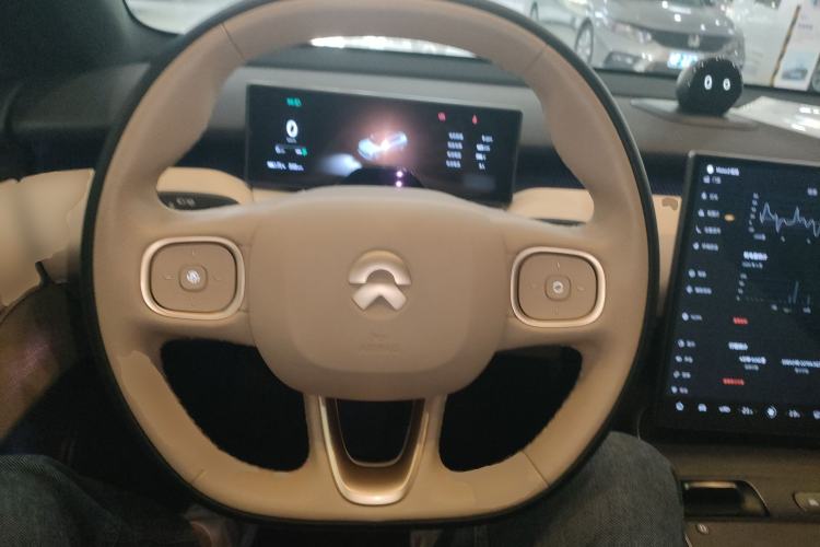 Used Nio ET5 2022 75 kWh Steering Wheel